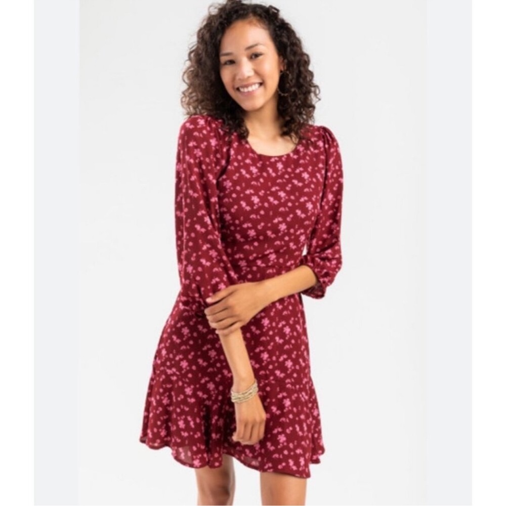Jun & Ivy Maroon Floral Godet Mini Flounce Dress in Pink and Maroon